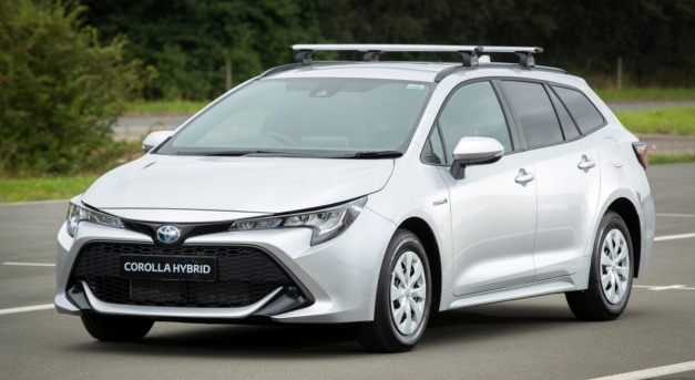 Toyota Corolla kombiból furgon